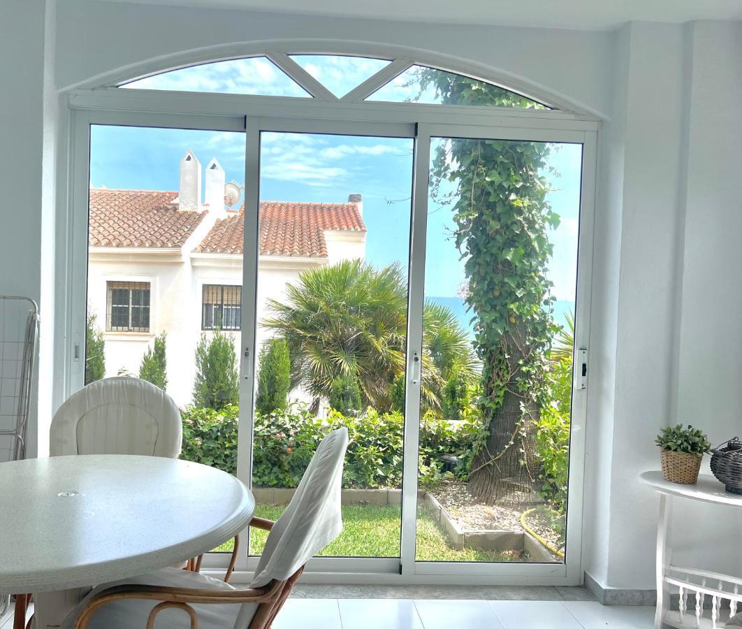 Fabulous Vacation In A 2 Bedroom Townhouse With 2 Terraces Overlooking The Sea, Suitable For 6 People 3 Swimming Pools Tennis And 200 Mts From The Sea El Faro Экстерьер фото