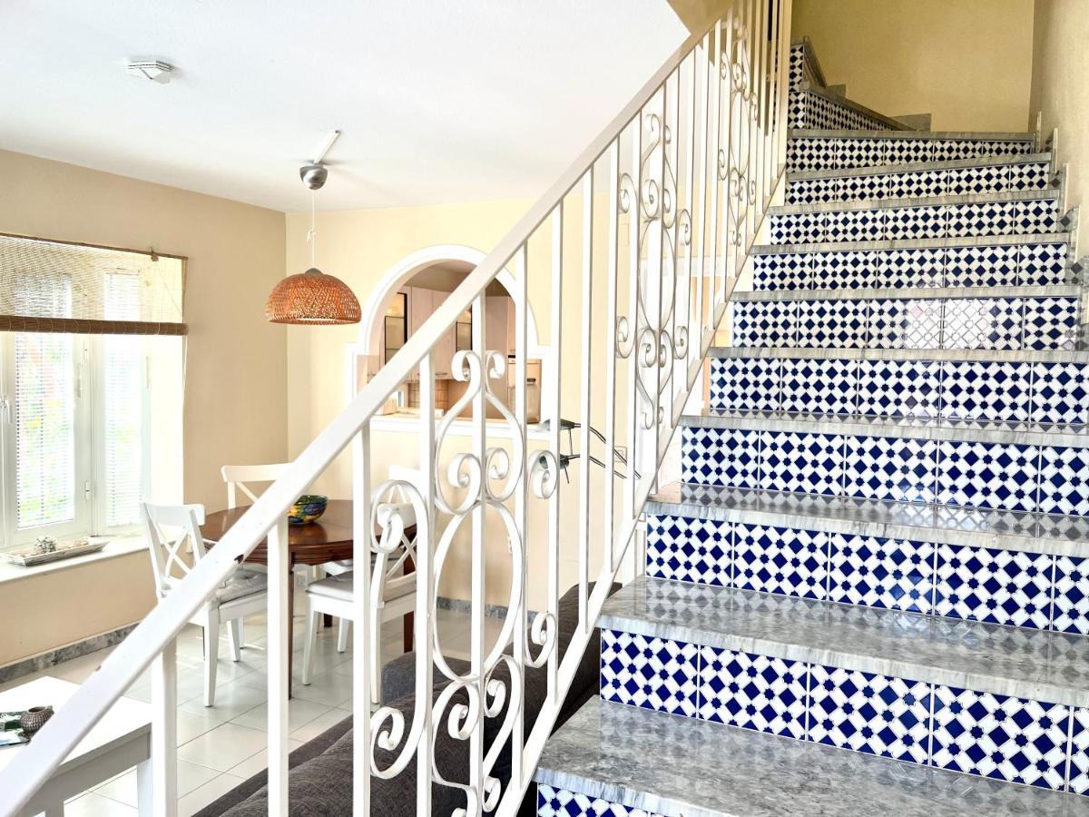 Fabulous Vacation In A 2 Bedroom Townhouse With 2 Terraces Overlooking The Sea, Suitable For 6 People 3 Swimming Pools Tennis And 200 Mts From The Sea El Faro Экстерьер фото