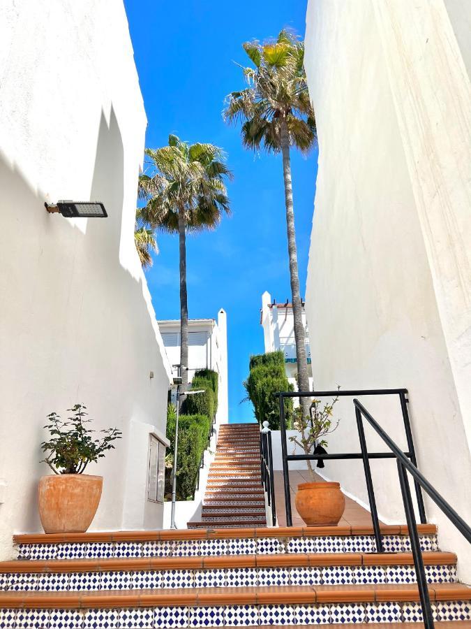Fabulous Vacation In A 2 Bedroom Townhouse With 2 Terraces Overlooking The Sea, Suitable For 6 People 3 Swimming Pools Tennis And 200 Mts From The Sea El Faro Экстерьер фото