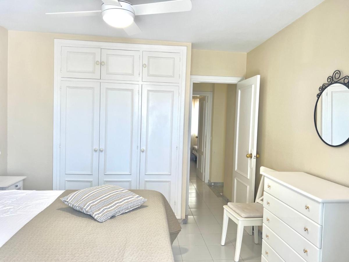 Fabulous Vacation In A 2 Bedroom Townhouse With 2 Terraces Overlooking The Sea, Suitable For 6 People 3 Swimming Pools Tennis And 200 Mts From The Sea El Faro Экстерьер фото
